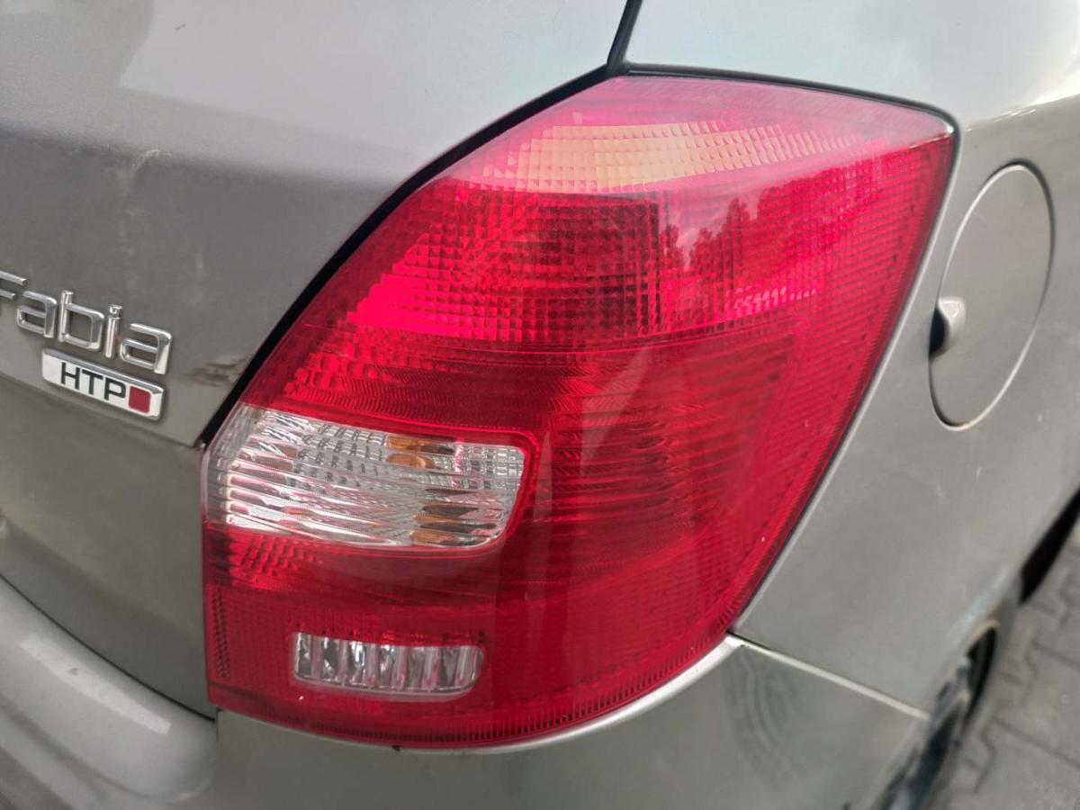 Skoda Favia 2 original Rückleuchte Rücklicht Schlussleuchte rechts Bj.2010